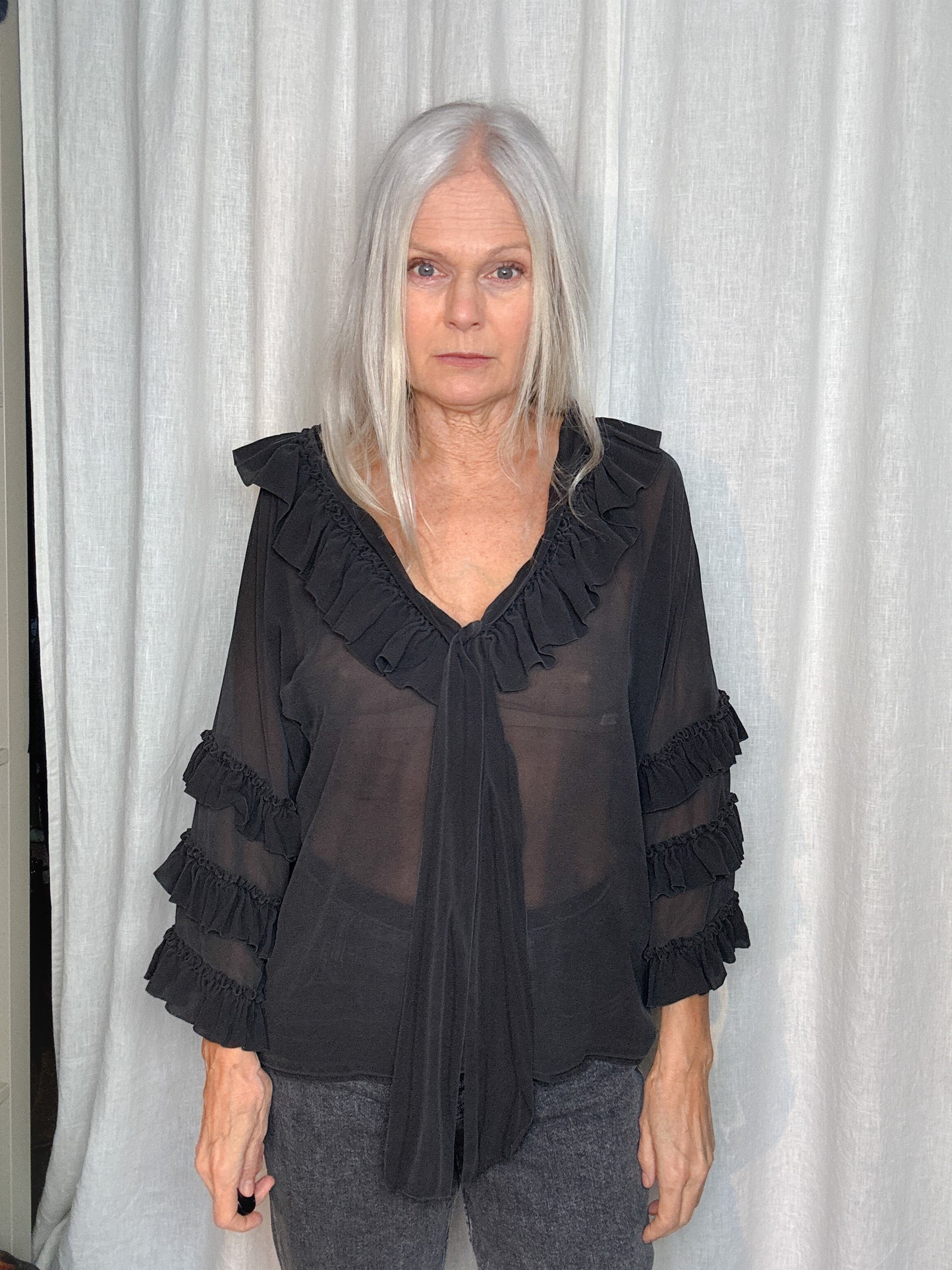 Chiffon blouse with frills