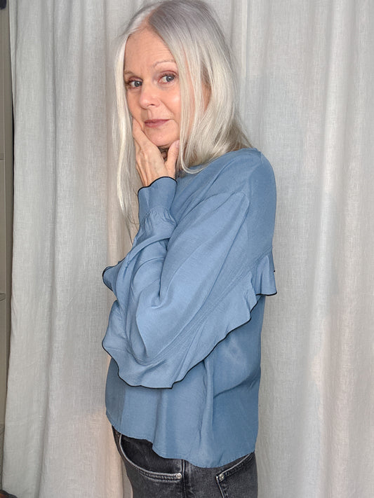 Dagmar blouse with frills