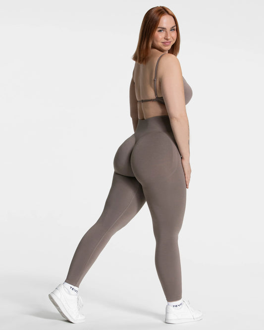 Femme set - Sculpt Scrunch Leggings and backless bra