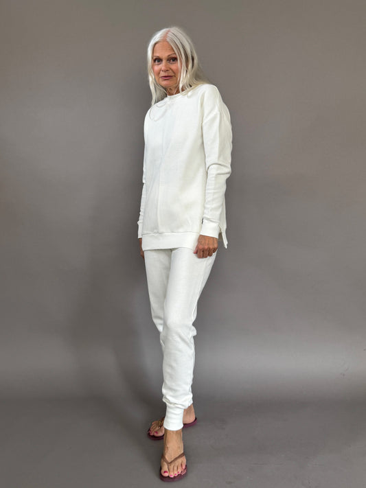 Pique White lounge set from Ripple Yoga